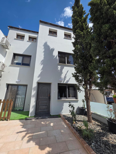 Others 5, Town centre suites, Larnaca