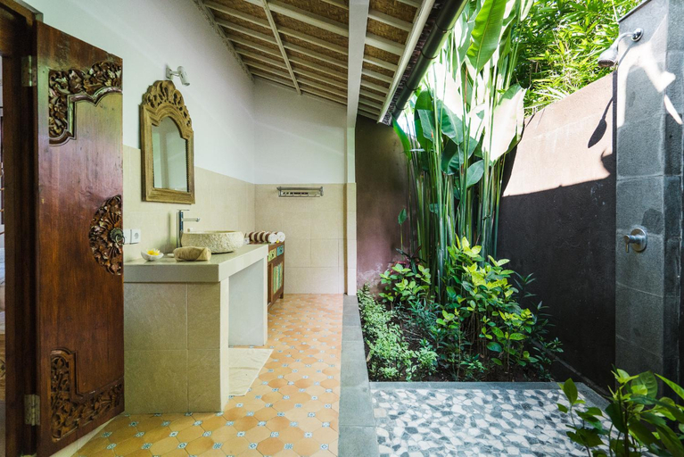 Bathroom 4, Villa Daksina, Badung