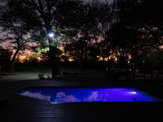 Sport & Beauty 4, Rustic Gate Lodge and Campsite, Ngamiland East