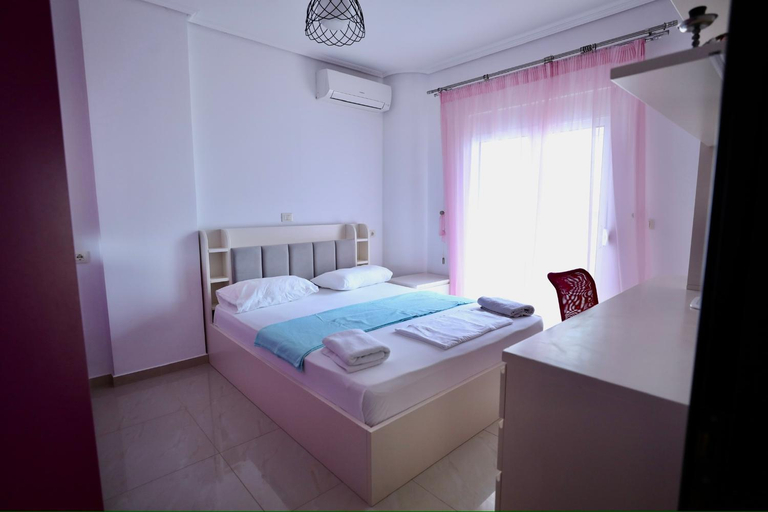 Others 5, Kristi Apartments, Sarandës