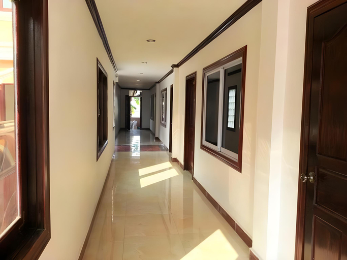 Others 4, Khamsaner Hotel, Vientiane
