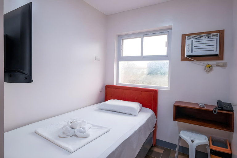 Bedroom 2, FB Dormitel Suites, Cagayan de Oro City