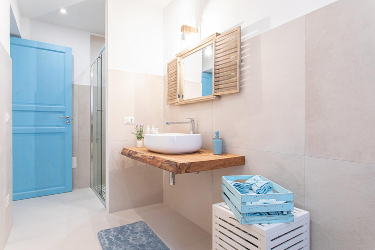 Bathroom 5, Darsena Sunset Apartments by Wonderful Italy, Syracuse