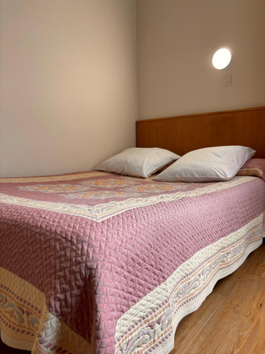 Bedroom 3, Hotel Des Fontaines, Paris