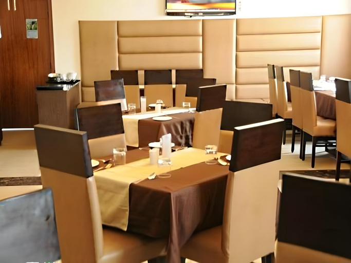 Food & Drinks 3, Hotel Solitaire Inn, Muzaffarnagar