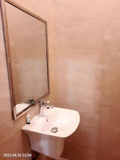 Bathroom 5, Golden Abha