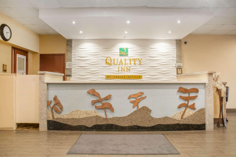 Public Area 2, Quality Inn, Muskoka