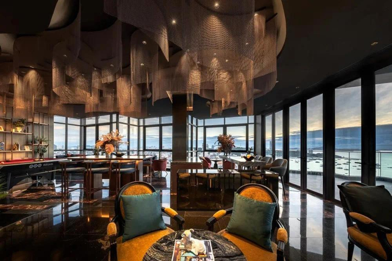 Food & Drinks 4, EDGE Central PATTAYA SKY, Pattaya
