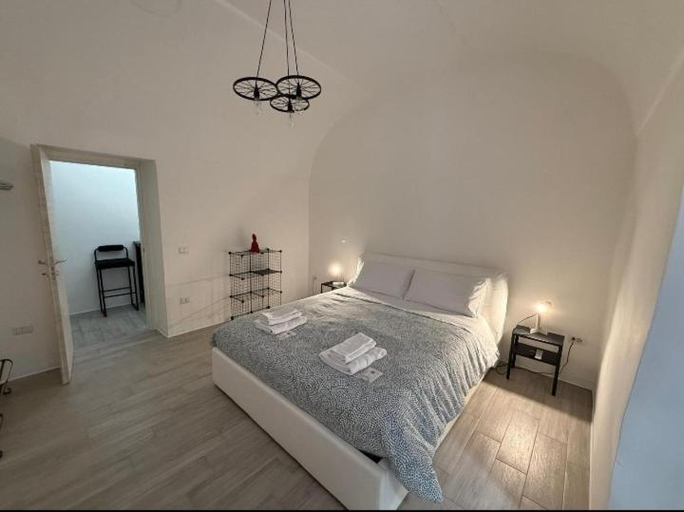Bedroom 2, Casa Baglioni, Napoli