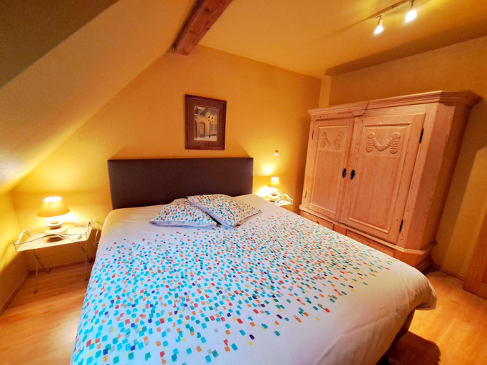 Bedroom 3, Holiday Farm in Pfaffenhofen with Indoor Pool, Bas-Rhin