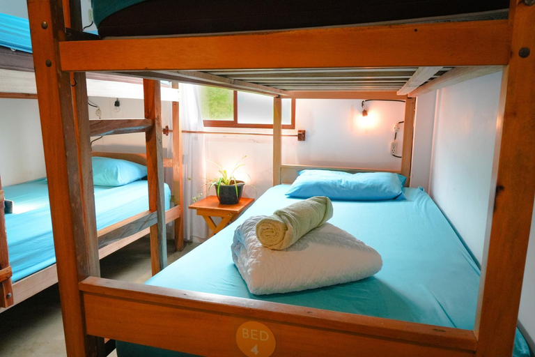 Bedroom 2, Onda Hostel, Puerto López