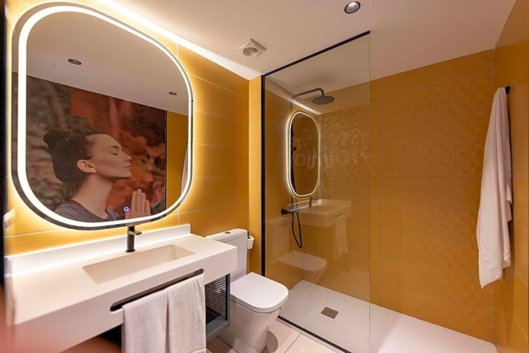 Bathroom 4, Bahia Flamingo, Santa Cruz de Tenerife