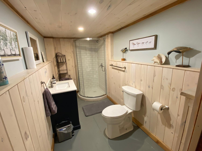 Bathroom, The Mountain Brook Hotel, Ulster