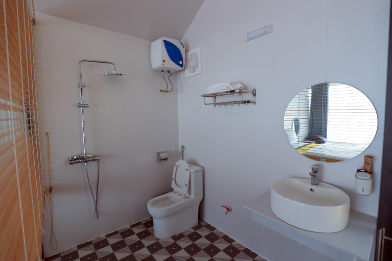 Bathroom 3, KHU DU LỊCH SINH THÁI HÒN MÁT, Nghĩa Đàn