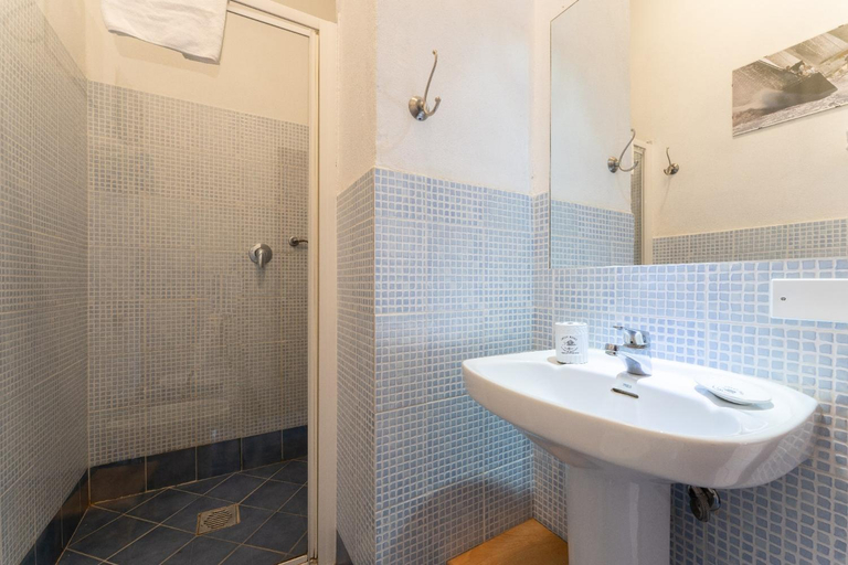 Bathroom 3, Chic Villa Antonina 2 Bedroom Apartment sleeps 6, Olbia-Tempio