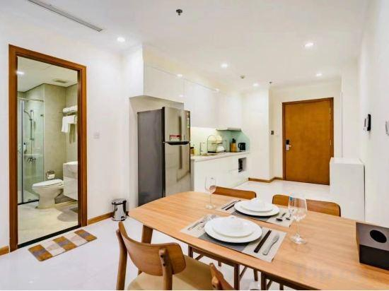 4, Vinhome Central Park Apartment (LANDMARK 81 AREA), Ho Chi Minh City