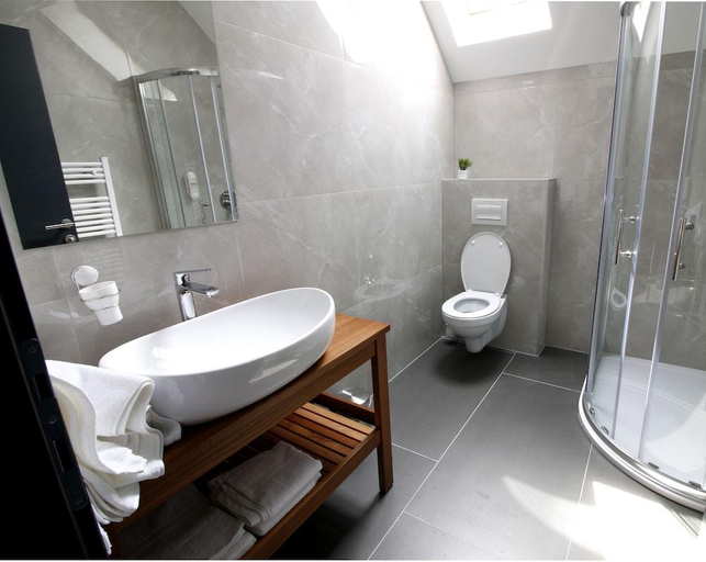Bathroom 4, B&B Villa Dolina Plitvice, Rakovica