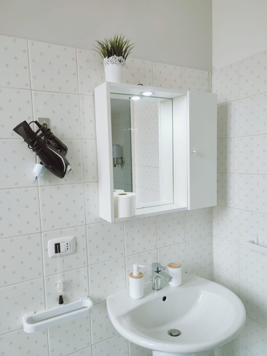 Bathroom 3, F.A.M. ROOMS, Rome