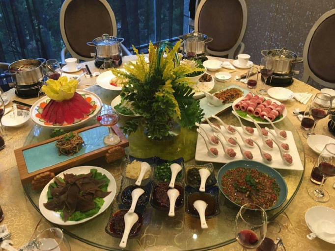 Food & Drinks 4, Royale Celebrity Hotel, Ngawa Tibetan and Qiang