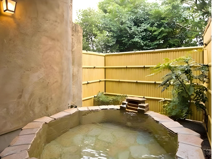 Bathroom 3, Kaedean Hotel, Itō