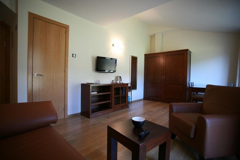 Others 5, Obaga Blanca & Spa