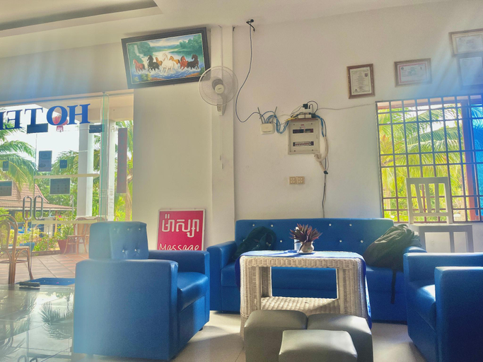 Public Area 2, Au Paradis Bleu, Kaeb
