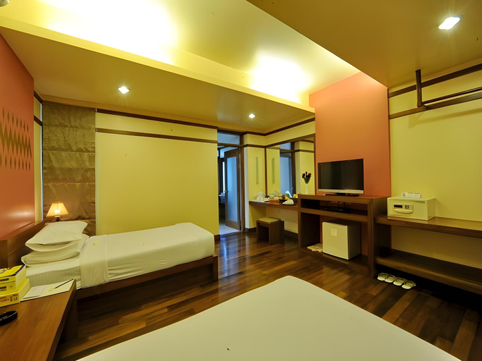 Bedroom, The Myat Mingalar Hotel, Naypyitaw