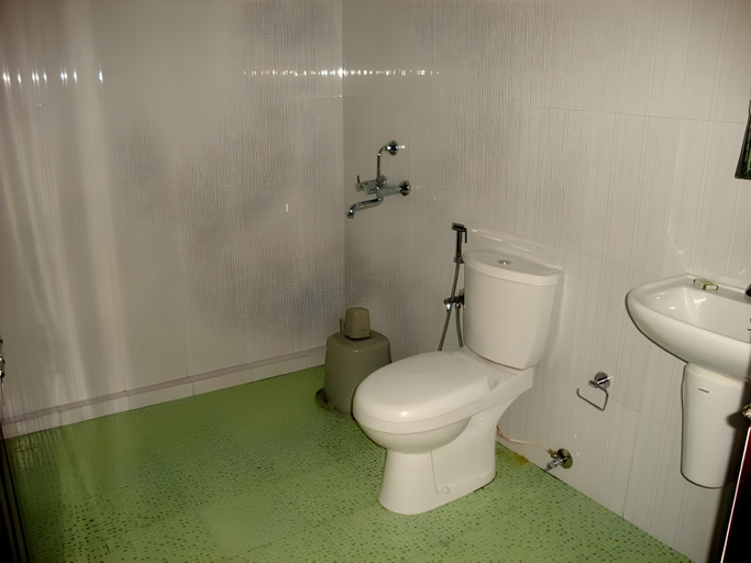 Bathroom 3, Green Valley Vista Apartments, Idukki