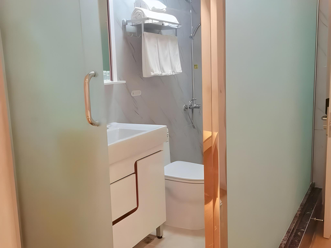 Bathroom 3, GreenTree Inn Tongchuan Yaozhou District New District Hospital, Xianyang