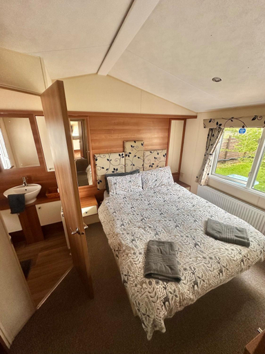 Others 2, 2-Bedroom Caravan Located in Uddingston, Glasgow at Maryville Caravan Site, North Lanarkshire