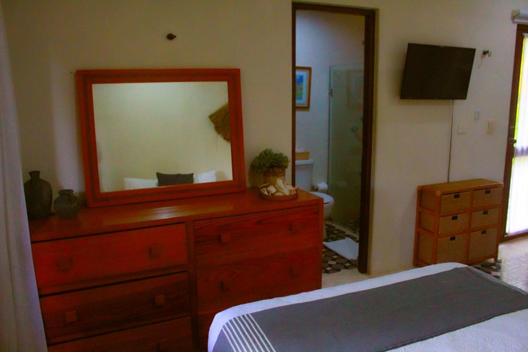 Bedroom 3, Delos Luxury Villa, Ixil