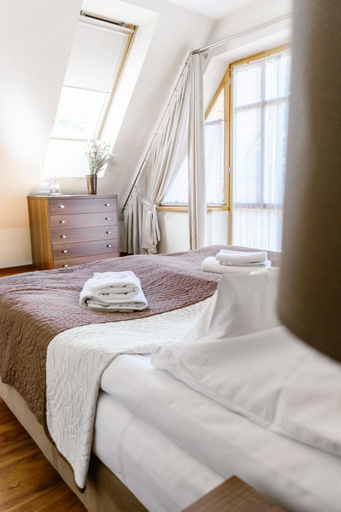 Bedroom 2, Aparthotel Bellamonte, Tatra