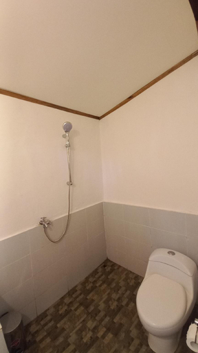 Bathroom 3, Rangaot Inn, Lombok