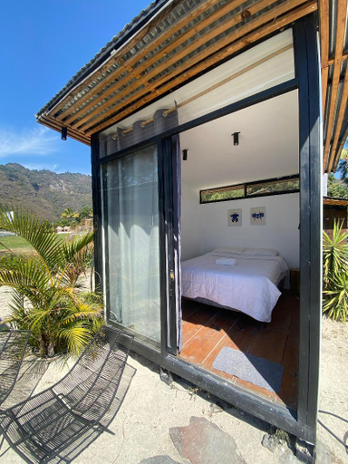 Bedroom 2, Azul Rosa Party Lodging, NA