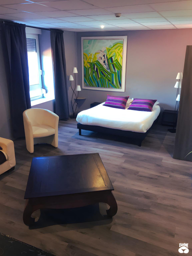 Bedroom 2, L'usine, Vosges