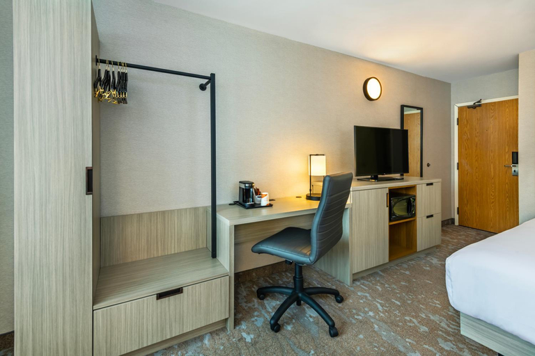 Bedroom 3, Comfort Inn Airport East, Communauté-Urbaine-de-Québec