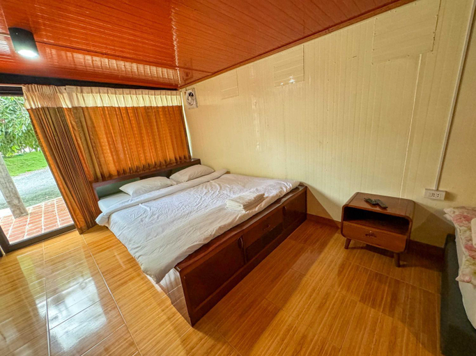 Bedroom 3, Suree Garden Resort & Karaoke, Kamphaeng Saen