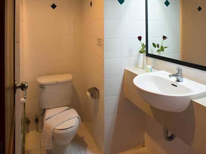 Bathroom 3, Sunrise Resort Haad Rin Beach Koh Phangan, Ko Phangan