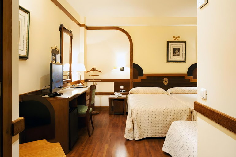 Bedroom 2, Hotel Rice Maria Luisa, Burgos