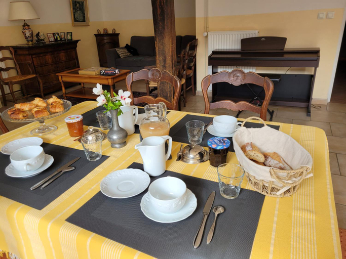 Food & Drinks 4, Chambres d'Hotes du Clos de la Touche - Piscine chauffee, Indre-et-Loire