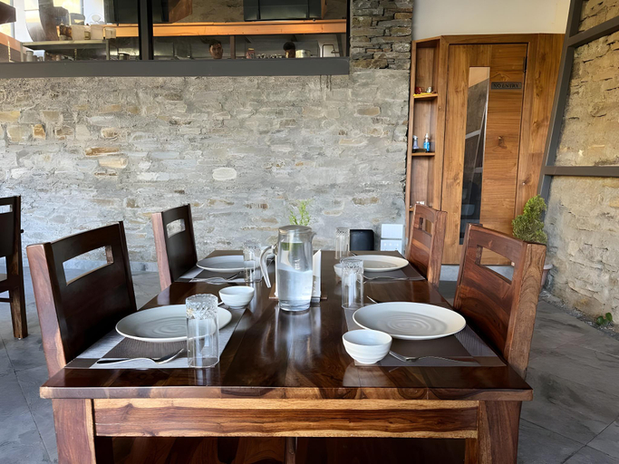 Food & Drinks 4, Kabana de Nature, Sirmaur