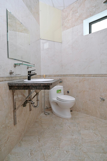 Bathroom 4, Khách sạn Hoàng Hà River Town, Yên Bái