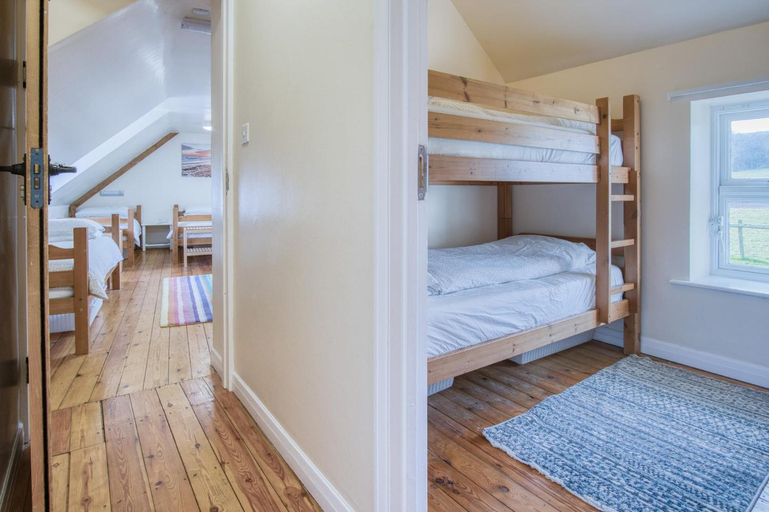 Bedroom 2, Bunk House - 4 Bedroom - Llangennith, Swansea