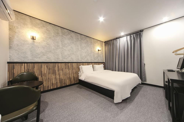 Bedroom 5, Iu Motel Changwon, Masan