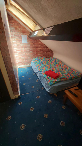 Bedroom 2, Phoenix Nights Guest House, Cumbria