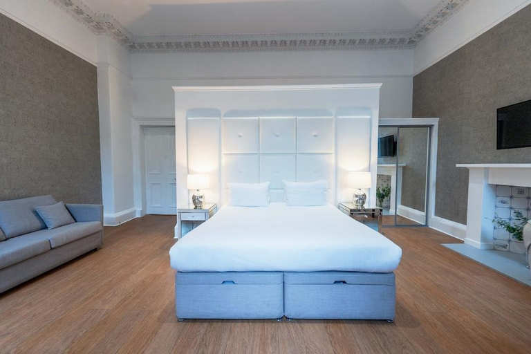 Bedroom 2, Hanover 71 Suites, Edinburgh