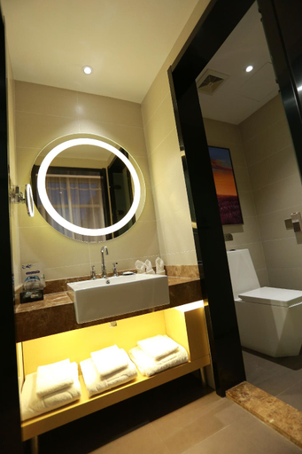 Bathroom 4, Lavande Hotels·Dalian Zhuanghe Xiangyang Road, Dalian