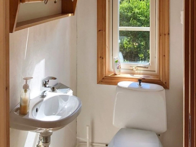Bathroom 3, person holiday home in KUNGSHAMN, Sotenäs