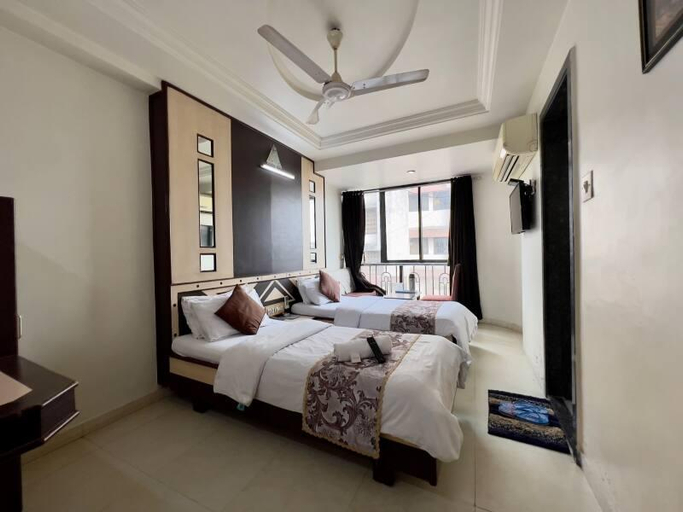 Others 4, Hotel Comfort, Surat