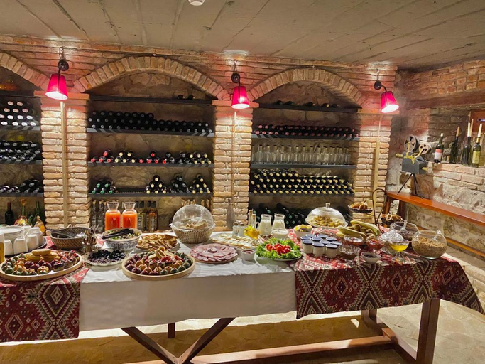 Food & Drinks 2, Hotel Memoire, Tskaltubo
